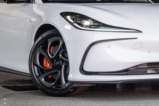pirelli tyres for mg im5 im6